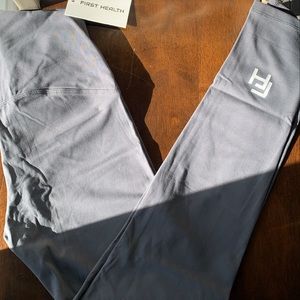 First health apparel performance leggings - seamless
